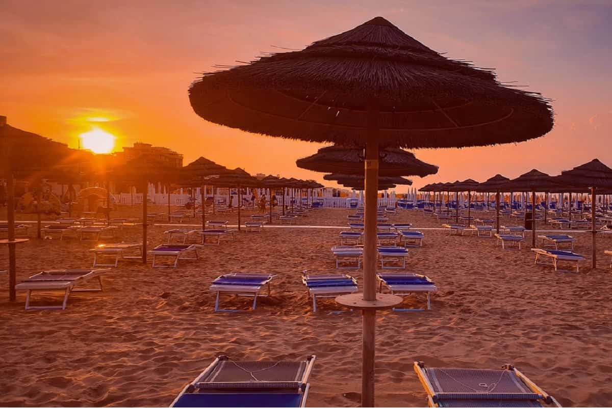 Le mete italiane per le vacanze al mare dove si spende poco